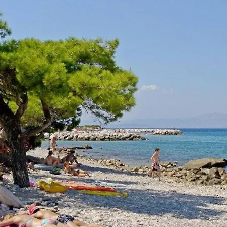 Bal - 400 M From Supetar